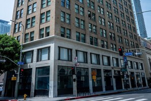 Exterior - Reside Craftsman Los Angeles, a Wyndham Residence (Los Angeles)