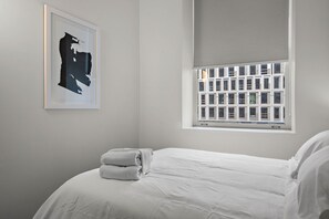 2 chambres, fer et planche à repasser, Wi-Fi, draps fournis