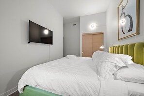 2 slaapkamers, een strijkplank/strijkijzer, wifi, beddengoed