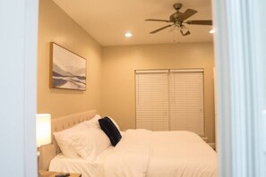3 bedrooms, free WiFi - Unit D (Moss Point)