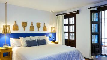 6 bedrooms, iron/ironing board, free WiFi, bed sheets