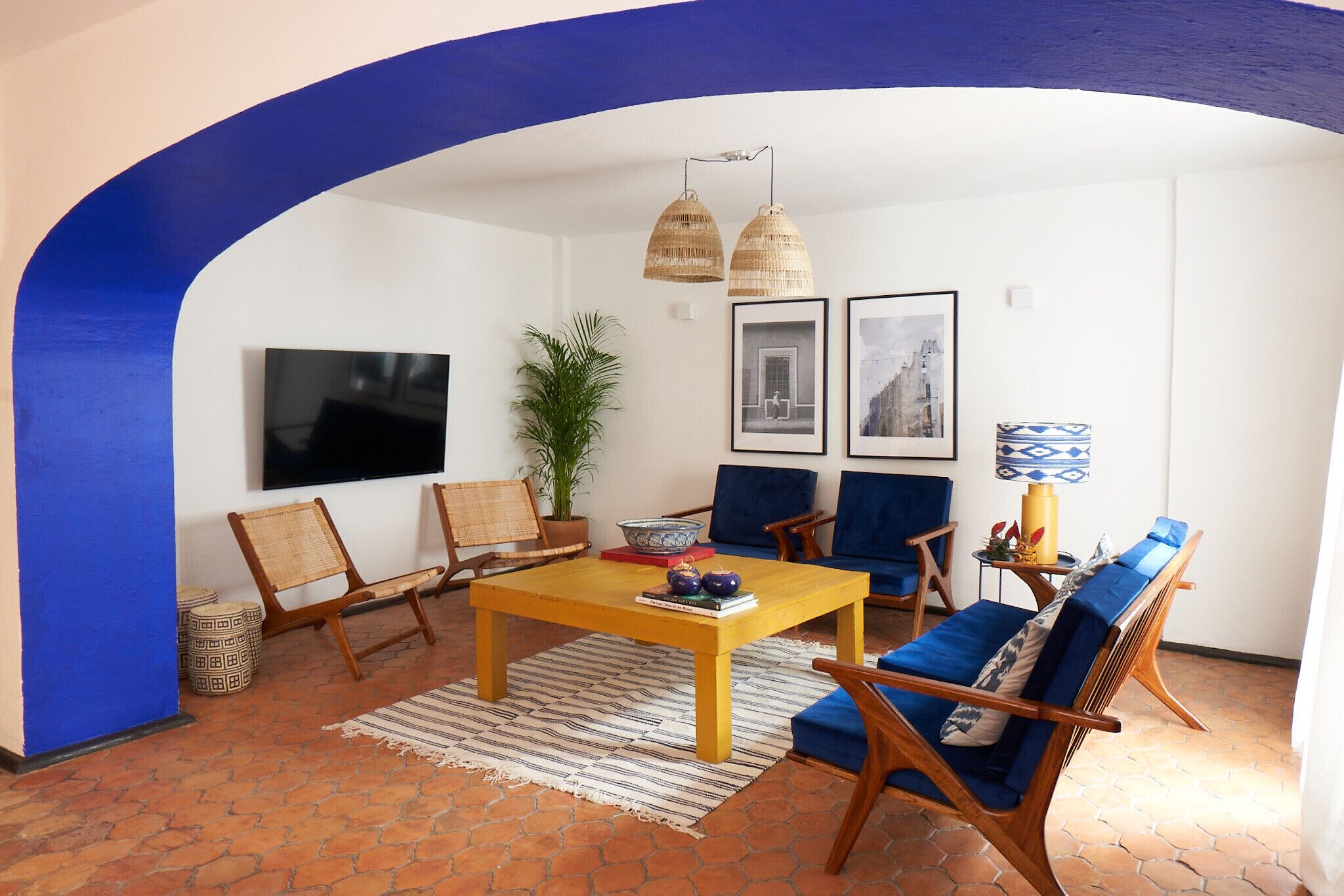 Incredible Luxury House With 6 Bedrooms, Billiards And Design Features - Mexico City