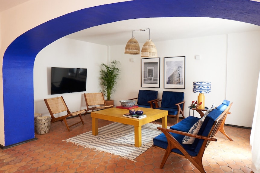 Incredible Luxury House With 6 Bedrooms, Billiards And Design Features - Mexico City