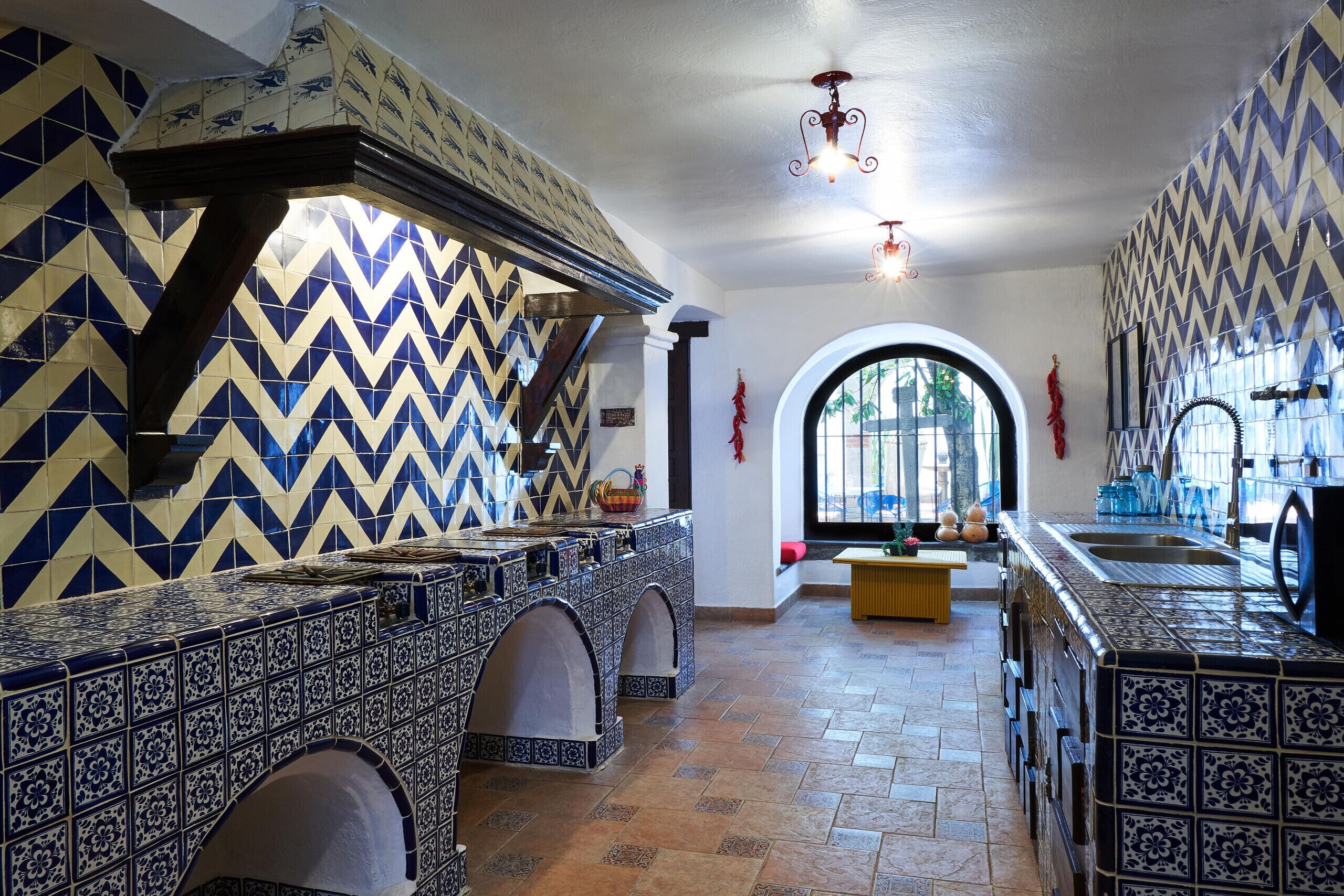 Frigorifero, microonde, forno, macchina per tè/caffè