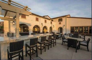 Outdoor dining - PGA West-Villa Bellissimo-3bd 2.5ba in Signature (La Quinta)