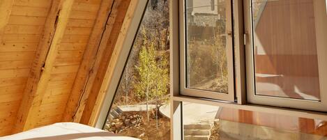 4 bedrooms, WiFi, bed sheets