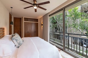 4 bedrooms, iron/ironing board, travel crib, free WiFi