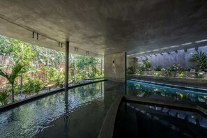 Piscine couverte