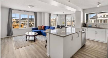 Free Banff Access » AC » Garage » Family Friendly