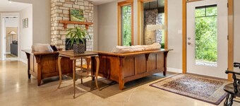 Forest Retreat âą 2 Acres âą Free Banff Pass + Views