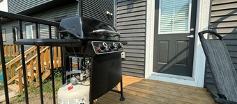 Top Rated Home (3%) » Large 4BR House » BBQ Grill