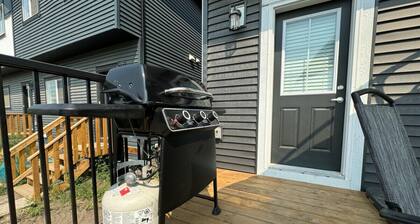 Top Rated Home (3%) » Large 4BR House » BBQ Grill