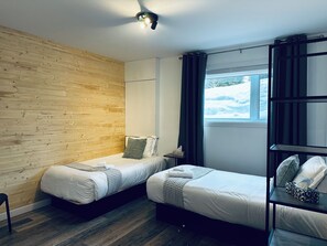 3 bedrooms, WiFi, bed sheets