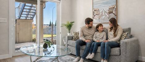 Smart TV, books, offices