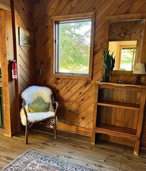 Interior - Pet Friendly Cozy Cabin Close to Slopes (Champion)