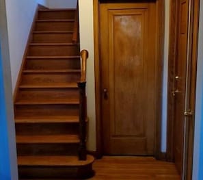 Interior - Madison WI 3318 E Washington (Madison)