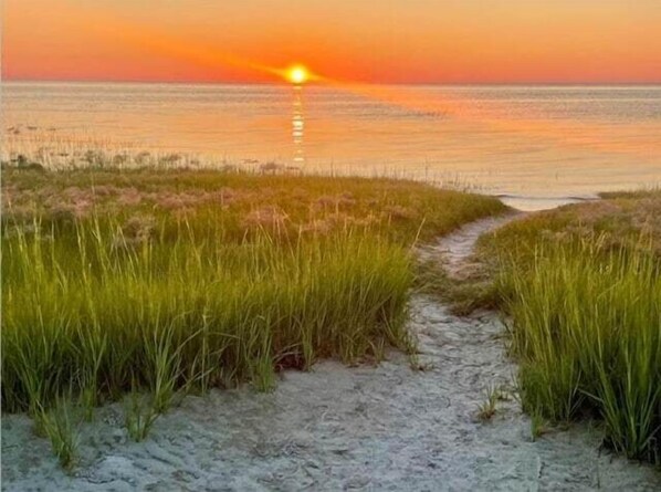 Beach nearby - Bayside 2/10Mi to Skaket Beach (Orleans)