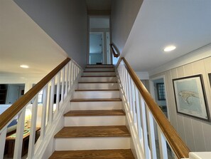 Interior - Bayside 2/10Mi to Skaket Beach (Orleans)