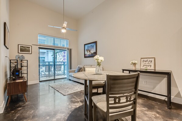 Interior - Tranquil 1BR -Heart of Dallas (Dallas)
