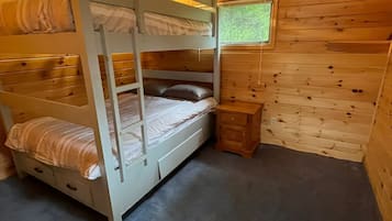 3 bedrooms, WiFi, bed sheets