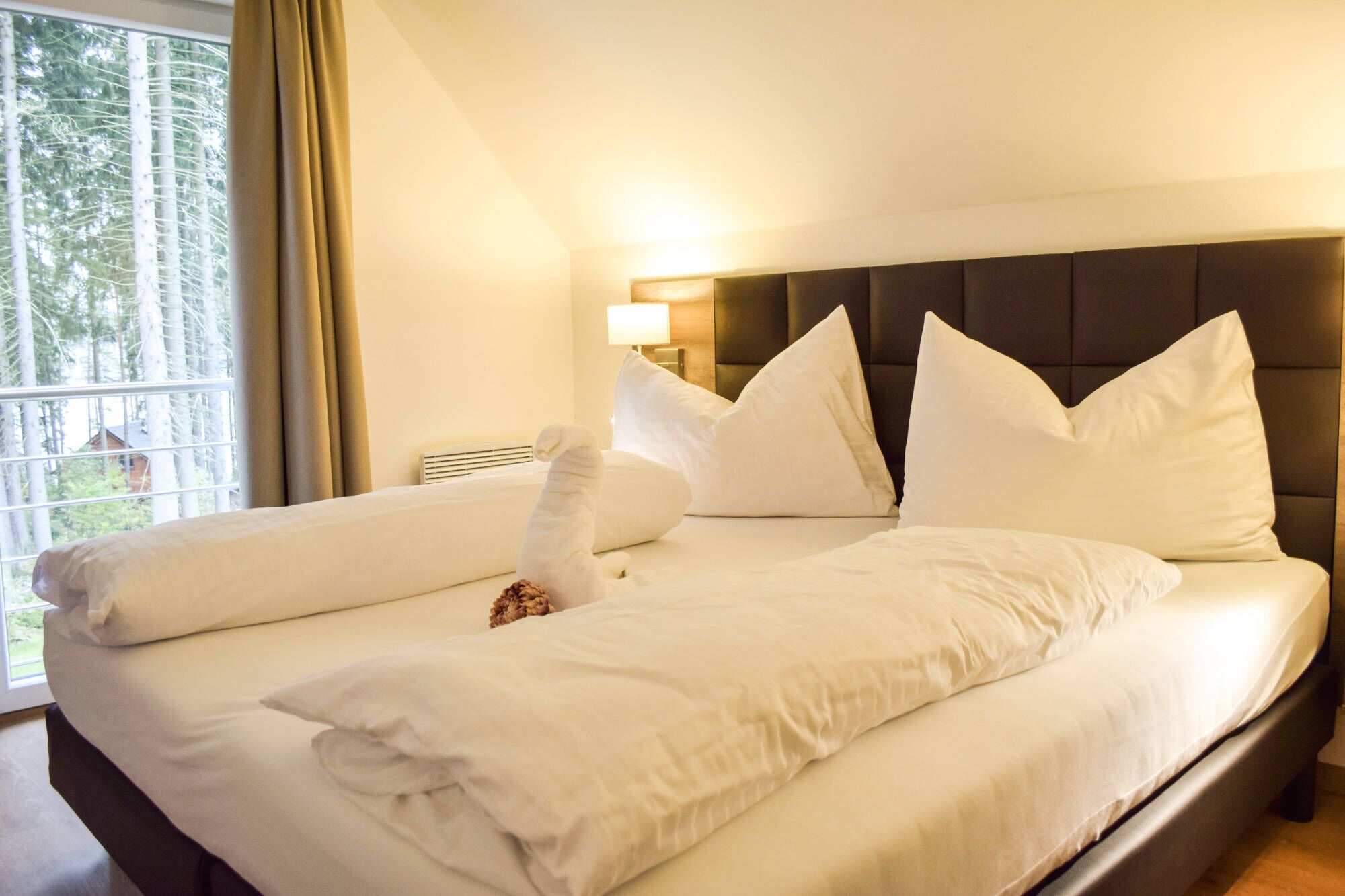 4 Schlafzimmer, kostenloses WLAN, Bettwäsche