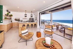 Interior - Boutique Condo, Ocean Views, Luxury Amenities (Playa Los Cerritos)