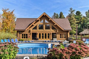 Pool - Chalet 20 Ours Lac Fiddler (Mille-Isles)