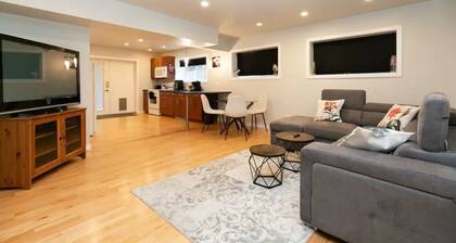 Lovely 1 Bedroom Suite Near Town