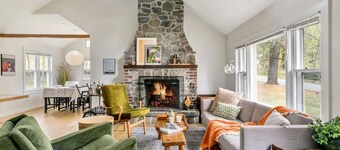 Vintage Country Home with Games, Fireplace & 20 Min to Hudson