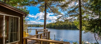 Lakefront Cottage with Private Dock  and Kayaks. Dog-Friendly