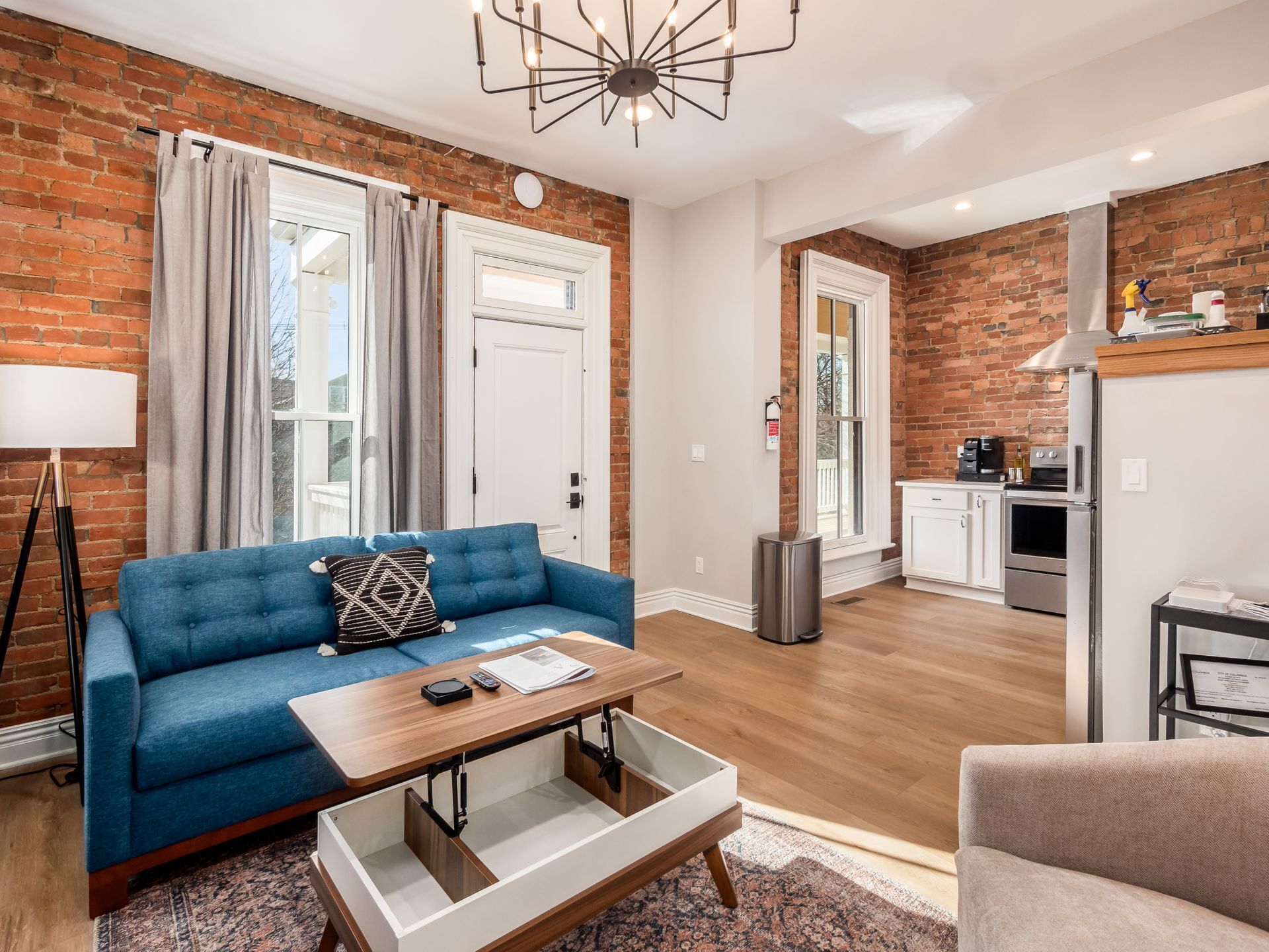 Free Parking | Walk to High Street