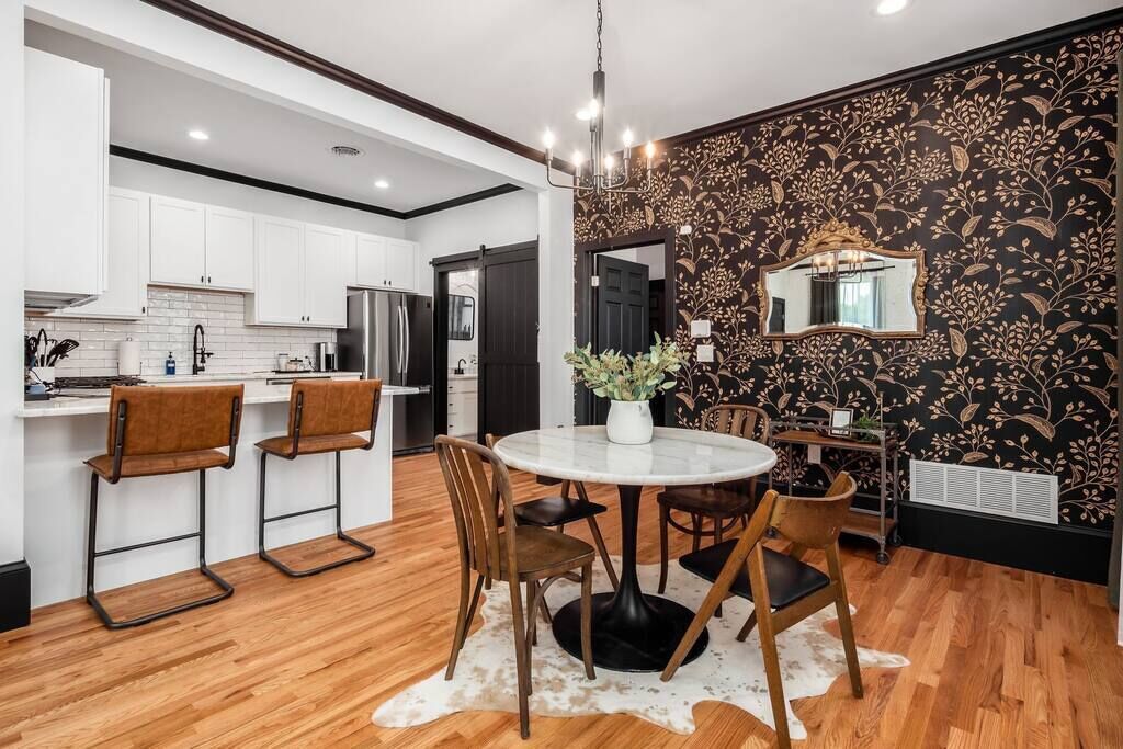 This apartment is a 1 bedroom(s), 1 bathrooms, located in Columbus, OH.