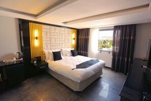 Premium bedding, minibar, in-room safe, soundproofing