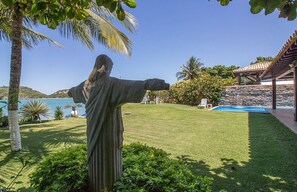 Exterior detail - Casa com Cinco Quartos Pé na Areia (Búzios)