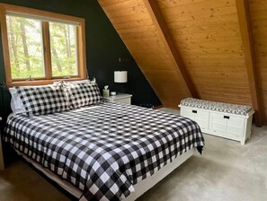 3 soverom, strykejern/-brett, wi-fi (inkludert) og sengetøy