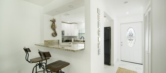---NEWLY RENOVATED---Heated Pool, Extra Cozy, Half Mile From Downtown Cape Coral