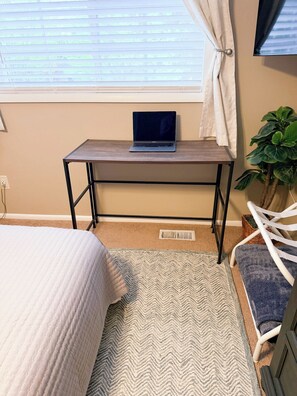 4 bedrooms, iron/ironing board, travel crib, free WiFi