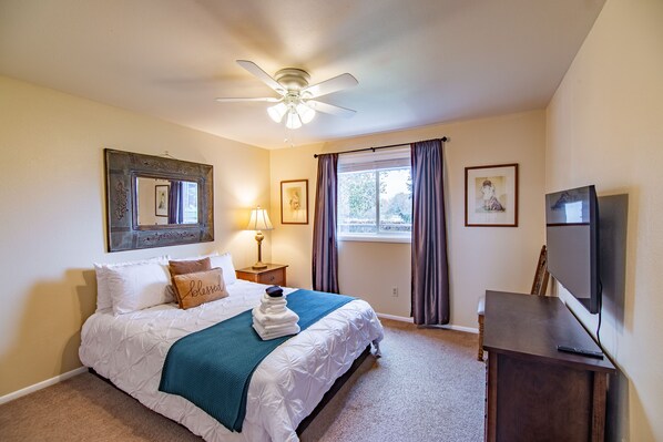 4 bedrooms, iron/ironing board, travel crib, free WiFi