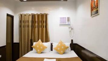 2 slaapkamers, een strijkplank/strijkijzer, beddengoed