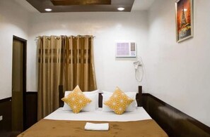 2 Schlafzimmer, Bügeleisen/Bügelbrett, Bettwäsche