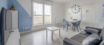 Nice 2 bedroom apartment 40 minutes from Paris

