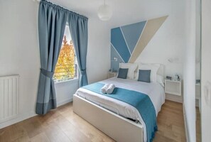 4 chambres, fer et planche à repasser, draps fournis