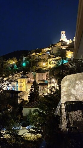 Bel Appartement Avec vue Panoramique sur la Montagne