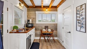 Coffee/tea maker, fridge, cookware/dishes/utensils - Deerfield Countryside Cabin #2 (Waco)