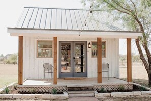 Exterior detail - Deerfield Countryside Cabin #2 (Waco)
