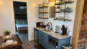 Interior - Deerfield Countryside Cottage (Waco)