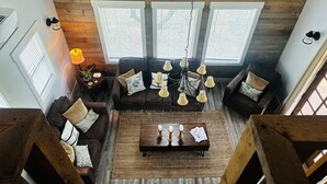 Living area - Deerfield Countryside Cottage (Waco)
