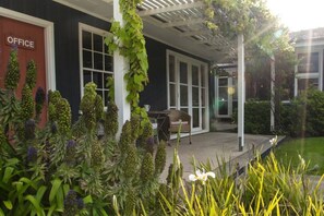 Exterior detail - Beeches By The Sea - Beeches Villa (Apollo Bay)