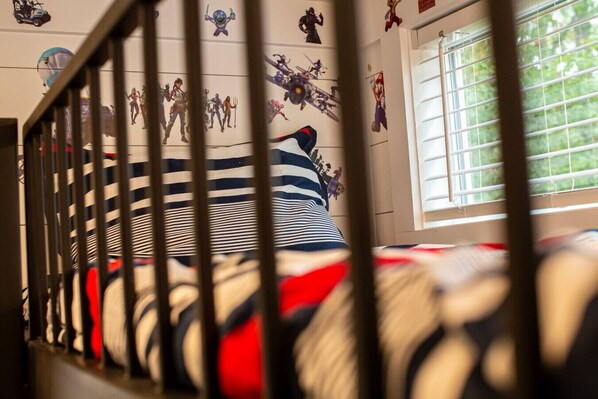 3 عدّة غرف نوم ومكتب ومكواة/لوح كي وواي فاي مجانًا