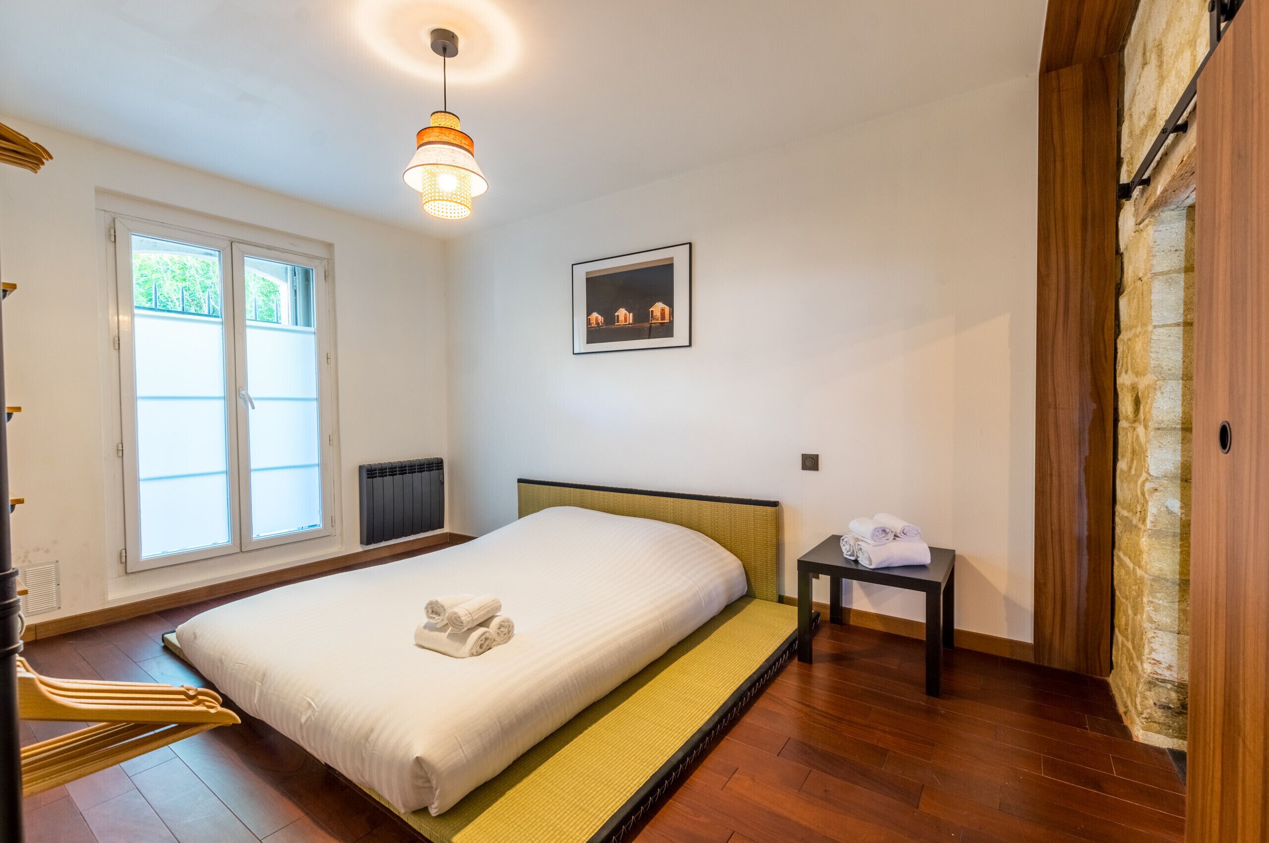 Wifi gratis y ropa de cama 